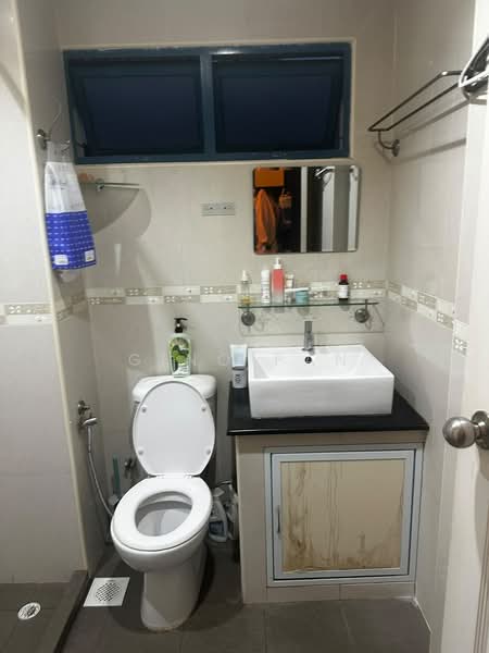 Palm Lodge, 4 Geylang Lor 37, Room Rental, 200 sqft, Condominium For Rent, by Gino Pan, 500231027 - Bathroom - PropertyGuru.com.sg