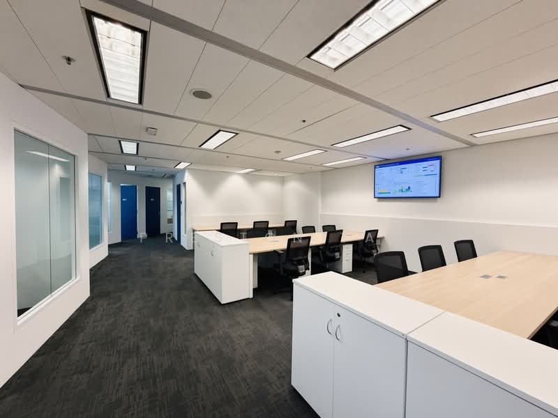 Gateway East, 152 Beach Road, 3,183 sqft, Office For Rent, by Preston Tan, 500231028 - Interior - CommercialGuru.com.sg