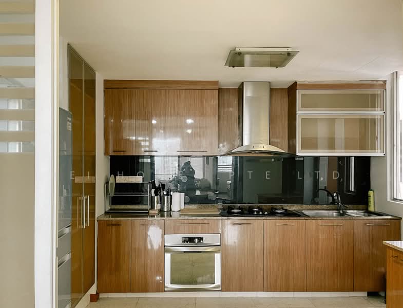 Kerrisdale, 30 Sturdee Road, Room Rental, 227 sqft, Condominium For Rent, by Hei Homes, 500231035 - Kitchen - PropertyGuru.com.sg
