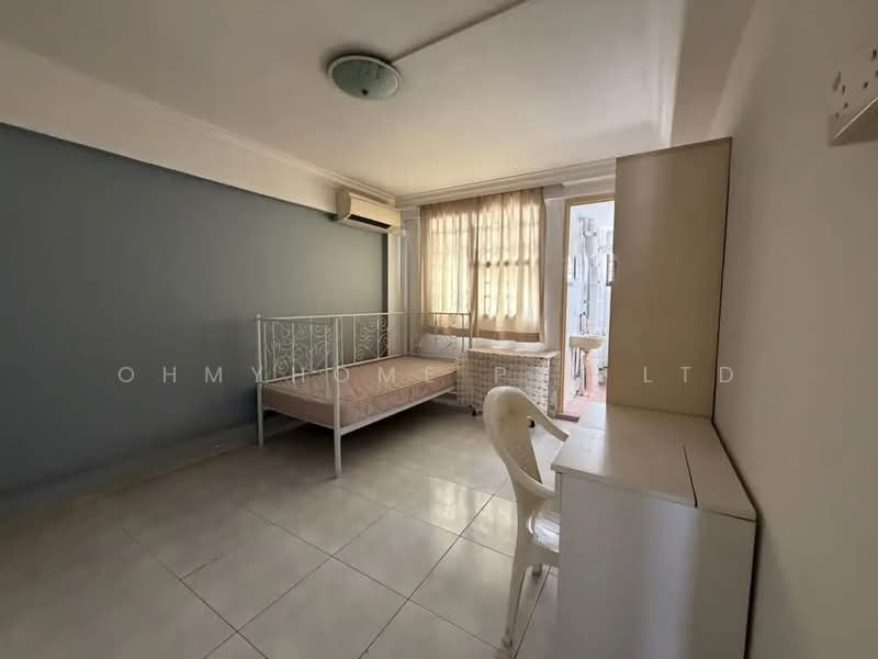 39 Circuit Road, 39 Circuit Road, 2 Bedrooms, 710 sqft, HDB Flat For Sale, by AMELIA SI, 500231037 - Bedroom - PropertyGuru.com.sg