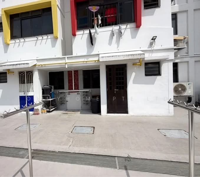 39 Circuit Road, 39 Circuit Road, 2 Bedrooms, 710 sqft, HDB Flat For Sale, by AMELIA SI, 500231037 - Exterior - PropertyGuru.com.sg