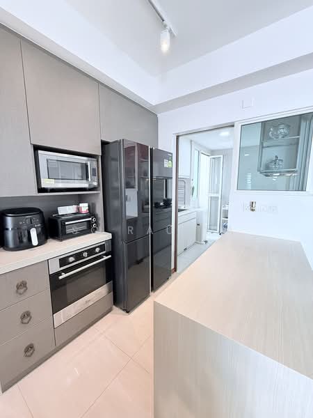 1 Canberra, 7 Canberra Drive, 4 Bedrooms, 1,443 sqft, Condominium For Sale, by SQ Raudha, 500231042 - Dry Kitchen - PropertyGuru.com.sg