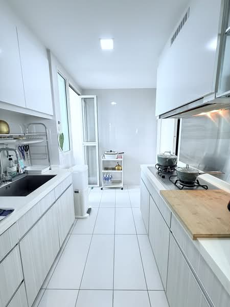 1 Canberra, 7 Canberra Drive, 4 Bedrooms, 1,443 sqft, Condominium For Sale, by SQ Raudha, 500231042 - Wet Kitchen - PropertyGuru.com.sg
