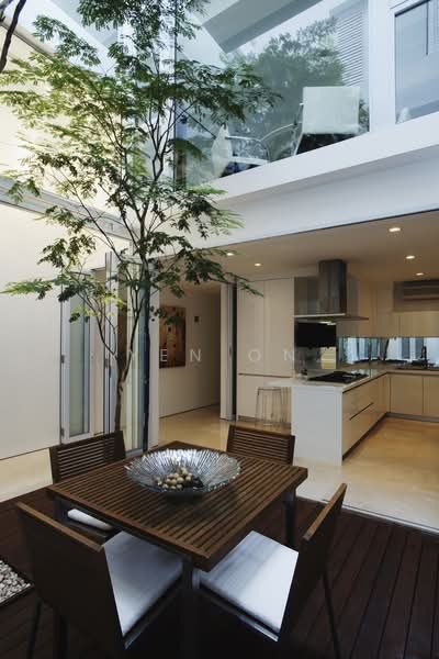 Beautiful Orchard Cairnhill British House For Rent, Orchard, Cairnhill, Emerald Hill, Saunders Road, 4 Bedrooms, 6,700 sqft, Conservation House For Rent, by Yen On, 500231049 - Kitchen - PropertyGuru.com.sg