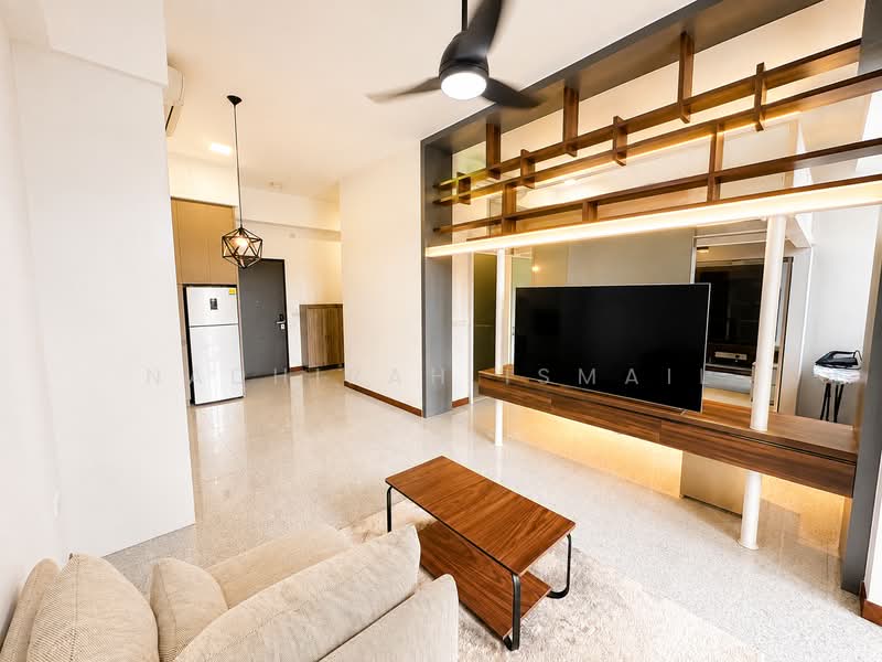The Hillier, 6 Hillview Rise, 1 Bedroom, 592 sqft, Condominium For Sale, by Nadhirah Ismail, 500231051 - Living Room - PropertyGuru.com.sg