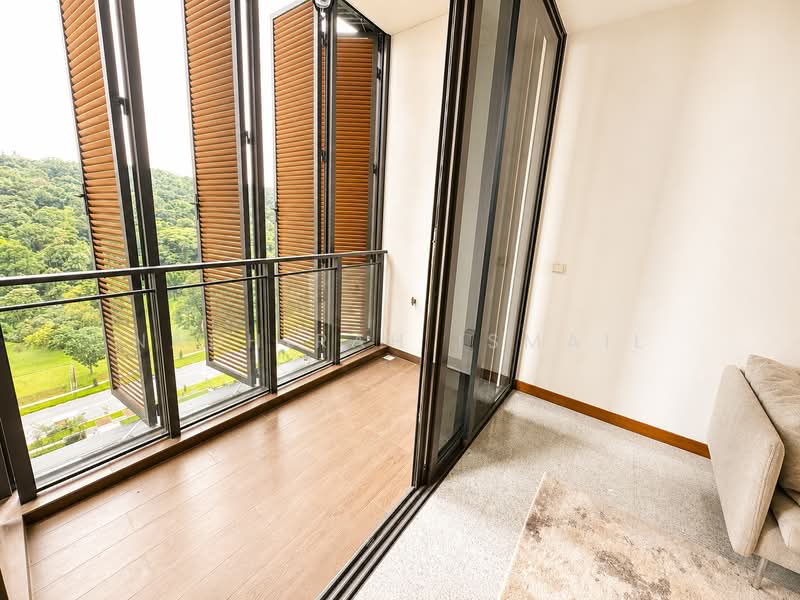 The Hillier, 6 Hillview Rise, 1 Bedroom, 592 sqft, Condominium For Sale, by Nadhirah Ismail, 500231051 - Balcony - PropertyGuru.com.sg