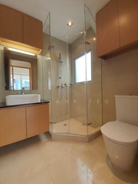 Vida, 5 Peck Hay Road, Orchard / River Valley, 2 Bedrooms, 1,227 sqft, Condominium For Rent, by Juliann Teo, 500231053 - Bathroom - PropertyGuru.com.sg
