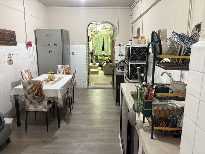 452 Ang Mo Kio Avenue 10, 452 Ang Mo Kio Avenue 10, Room Rental, 180 sqft, HDB Flat For Rent, by Andy Kuah, 500231054 - Kitchen - PropertyGuru.com.sg