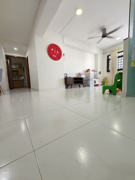 504 Woodlands Drive 14, 504 Woodlands Drive 14, 4 Bedrooms, 1,313 sqft, HDB Flat For Sale, by EK Enoch Kevin, 500231058 - Living Room - PropertyGuru.com.sg