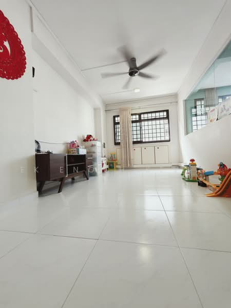 504 Woodlands Drive 14, 504 Woodlands Drive 14, 4 Bedrooms, 1,313 sqft, HDB Flat For Sale, by EK Enoch Kevin, 500231058 - Living Room - PropertyGuru.com.sg