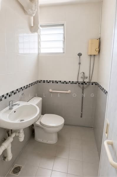 130 Bedok North Street 2, 130 Bedok North Street 2, 3 Bedrooms, 968 sqft, HDB Flat For Rent, by Willie Ong, 500231082 - PropertyGuru.com.sg