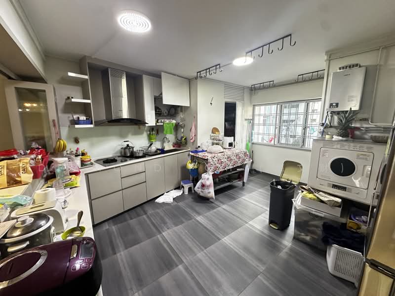 340 Choa Chu Kang Loop, 340 Choa Chu Kang Loop, 3 Bedrooms, 1,151 sqft, HDB Flat For Sale, by Desmond Toh (卓文财), 500231083 - Kitchen - PropertyGuru.com.sg