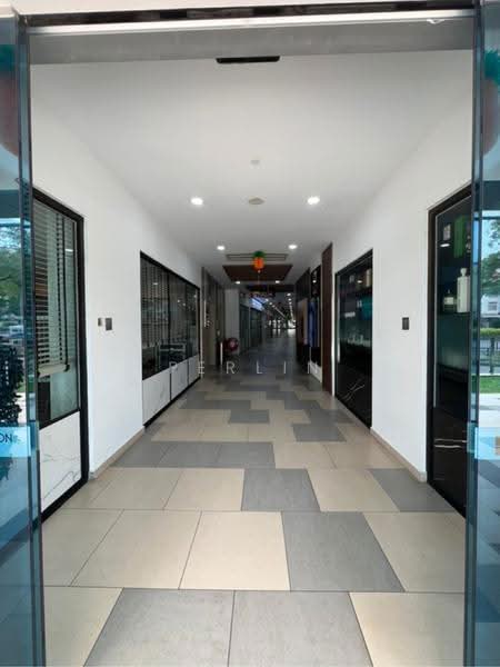 Kensington Square, 2 2, Hougang / Punggol / Sengkang, 237 sqft, Mall Shop For Sale, by Perlin Ho A N, 500231090 - CommercialGuru.com.sg