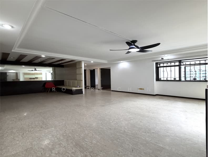 507C Wellington Circle, 507C Wellington Circle, 3 Bedrooms, 1,184 sqft, HDB Flat For Sale, by Robert Chen, 500231095 - Living Room - PropertyGuru.com.sg