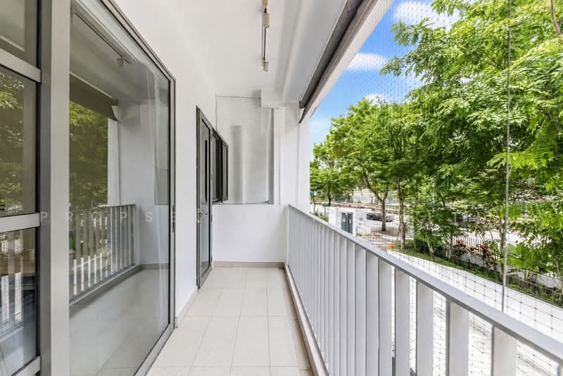 E Maisons (The Maisons), 28 Braddell Road, 1 Bedroom, 667 sqft, Apartment For Sale, by Florence Ho, 500231099 - Balcony - PropertyGuru.com.sg