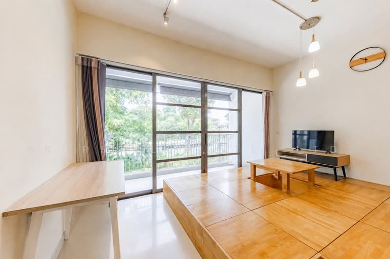 E Maisons (The Maisons), 28 Braddell Road, 1 Bedroom, 667 sqft, Apartment For Sale, by Florence Ho, 500231099 - Living Room - PropertyGuru.com.sg