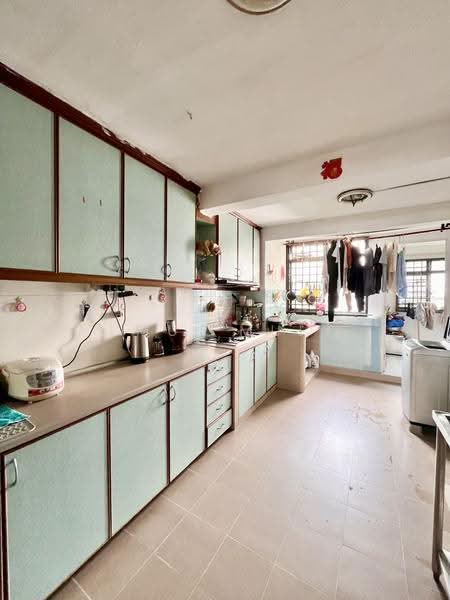 123 Lorong 1 Toa Payoh, 123 Lorong 1 Toa Payoh, Balestier / Toa Payoh, 2 Bedrooms, 721 sqft, HDB Flat For Sale, by Mui Mui, 500231109 - Kitchen - PropertyGuru.com.sg