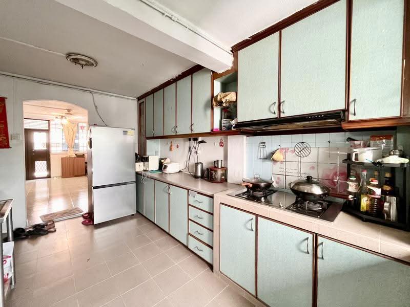 123 Lorong 1 Toa Payoh, 123 Lorong 1 Toa Payoh, Balestier / Toa Payoh, 2 Bedrooms, 721 sqft, HDB Flat For Sale, by Mui Mui, 500231109 - Kitchen - PropertyGuru.com.sg