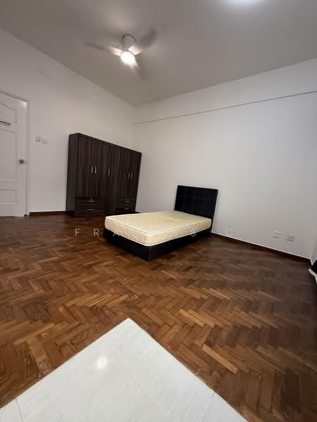 Moro Mansion, 3 Lorong 37 Geylang, 2 Bedrooms, 897 sqft, Apartment For Rent, by Francis C, 500231116 - Bedroom - PropertyGuru.com.sg