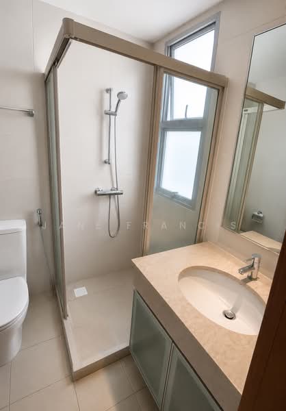 The Lakeshore, 31 Jurong West Street 41, 2 Bedrooms, 926 sqft, Condominium For Rent, by Jane Francis, 500231121 - Common Bathroom - PropertyGuru.com.sg