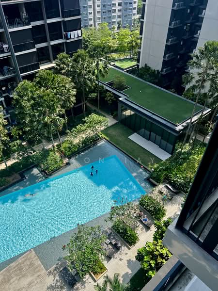 Le Quest, 6 Bukit Batok Street 41, 2 Bedrooms, 710 sqft, Condominium For Sale, by Kson Tay, 500231127 - Pool - PropertyGuru.com.sg