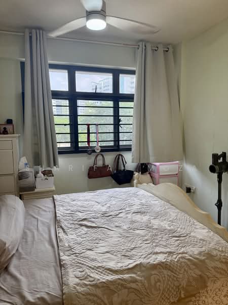 478B Yishun Street 44, 478B Yishun Street 44, 3 Bedrooms, 1,001 sqft, HDB Flat For Sale, by Sharifah Moza, 500231128 - Master Bedroom - PropertyGuru.com.sg