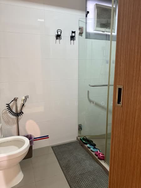 478B Yishun Street 44, 478B Yishun Street 44, 3 Bedrooms, 1,001 sqft, HDB Flat For Sale, by Sharifah Moza, 500231128 - Bathroom - PropertyGuru.com.sg