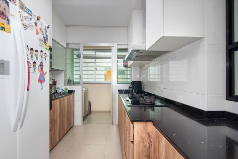 489A Choa Chu Kang Avenue 5, 489A Choa Chu Kang Avenue 5, 3 Bedrooms, 1,001 sqft, HDB Flat For Sale, by Shafik Yusope, 500231129 - Kitchen - PropertyGuru.com.sg