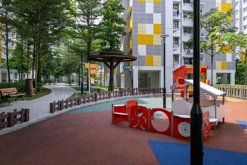 489A Choa Chu Kang Avenue 5, 489A Choa Chu Kang Avenue 5, 3 Bedrooms, 1,001 sqft, HDB Flat For Sale, by Shafik Yusope, 500231129 - Exterior - PropertyGuru.com.sg