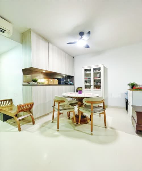 Watercolours, 21 Pasir Ris Link, 3 Bedrooms, 969 sqft, Executive Condominium For Sale, by Jowell Chia 谢炳耀, 500231132 - Dining Room - PropertyGuru.com.sg