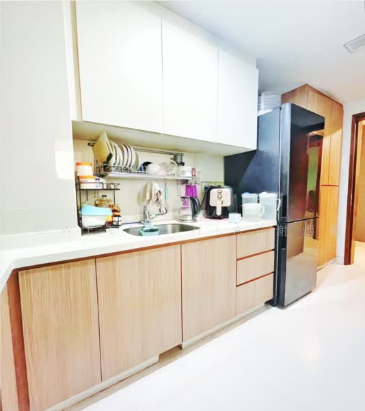 Watercolours, 21 Pasir Ris Link, 3 Bedrooms, 969 sqft, Executive Condominium For Sale, by Jowell Chia 谢炳耀, 500231132 - Kitchen - PropertyGuru.com.sg