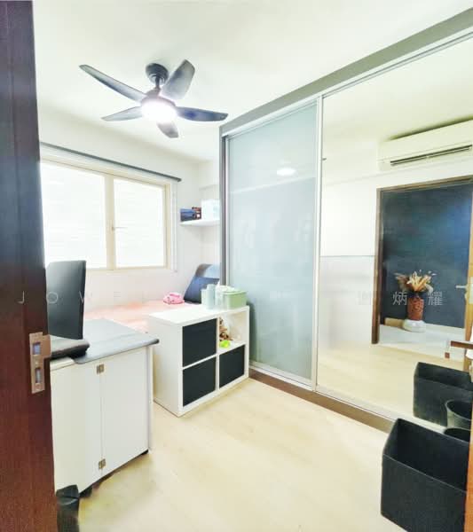 Watercolours, 21 Pasir Ris Link, 3 Bedrooms, 969 sqft, Executive Condominium For Sale, by Jowell Chia 谢炳耀, 500231132 - Bedroom - PropertyGuru.com.sg