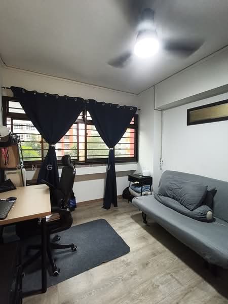 483 Choa Chu Kang Avenue 5, 483 Choa Chu Kang Avenue 5, 3 Bedrooms, 1,249 sqft, HDB Flat For Sale, by Ong Chwee Puan, 500231138 - Study - PropertyGuru.com.sg