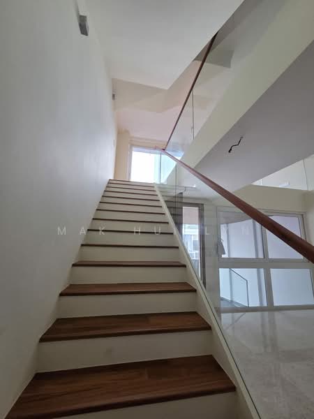 Just TOP! Brand New 2.5 Storey Inter-Terrace with Mezzanine & Private Lift in Opera Estate, Norma Terrace, 5 Bedrooms, 4,200 sqft, Terraced House For Sale, by Mak Hui Lyn, 500231140 - Interior - PropertyGuru.com.sg