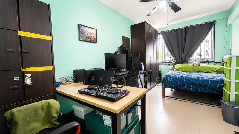 205 Choa Chu Kang Central, 205 Choa Chu Kang Central, 3 Bedrooms, 1,119 sqft, HDB Flat For Sale, by Amir Bahrom, 500231141 - Bedroom - PropertyGuru.com.sg