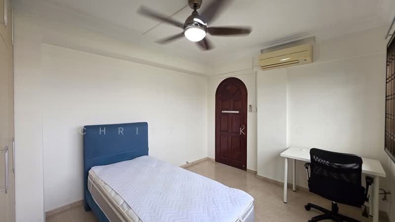 617 Ang Mo Kio Avenue 4, 617 Ang Mo Kio Avenue 4, Room Rental, 150 sqft, HDB Flat For Rent, by Christon Kang, 500231151 - Bedroom - PropertyGuru.com.sg