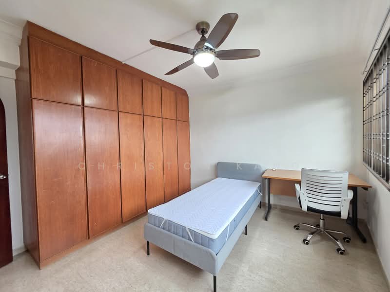 617 Ang Mo Kio Avenue 4, 617 Ang Mo Kio Avenue 4, Room Rental, 150 sqft, HDB Flat For Rent, by Christon Kang, 500231151 - Bedroom - PropertyGuru.com.sg