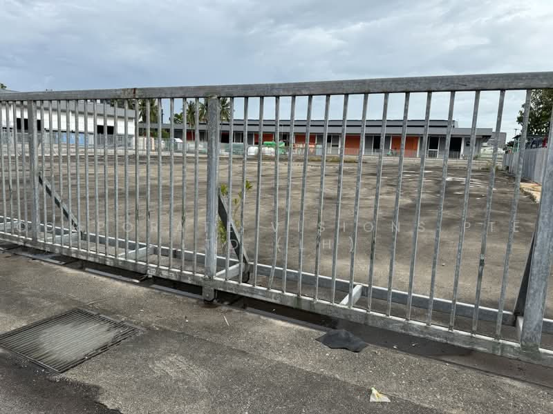 Loyang Industrial Estate, 41 Loyang Way, Changi Airport / Changi Village, 9,300 sqft, Factory / Workshop (B2) For Rent, by HO LI LI, 500231157 - Exterior - CommercialGuru.com.sg