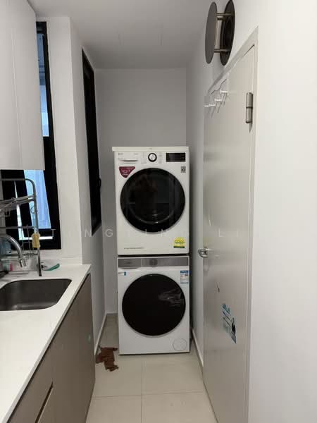 The Trilinq, 28 Jalan Lempeng, Room Rental, 86 sqft, Condominium For Rent, by Tingting Liu, 500231166 - laundry - PropertyGuru.com.sg