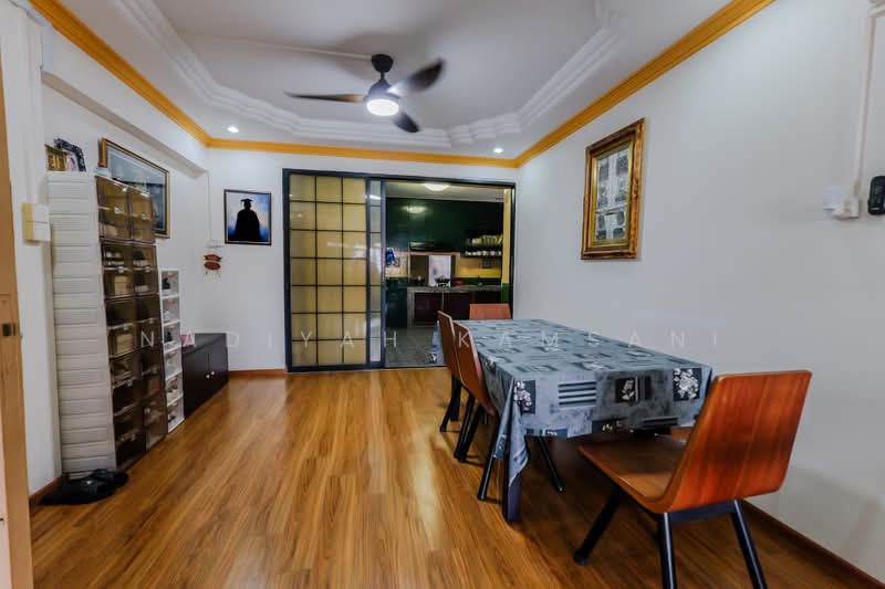 381 Tampines Street 32, 381 Tampines Street 32, 3 Bedrooms, 1,313 sqft, HDB Flat For Sale, by Nadiyah Kamsani, 500231168 - Dining Room - PropertyGuru.com.sg