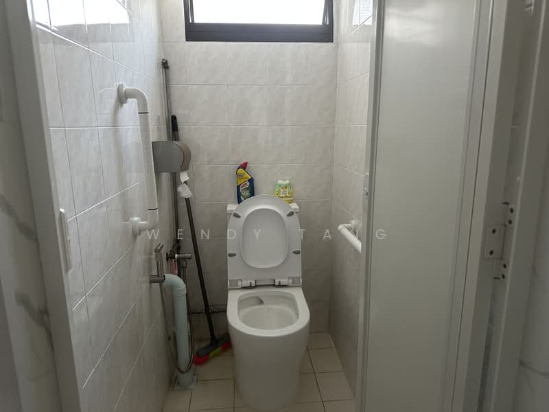 15 Upper Boon Keng Road, 15 Upper Boon Keng Road, Room Rental, 100 sqft, HDB Flat For Rent, by Wendy Tang, 500231176 - Bathroom - PropertyGuru.com.sg