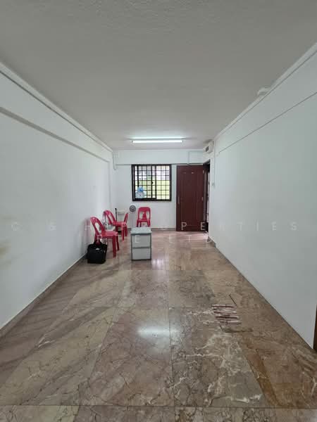 115 Serangoon North Avenue 1, 115 Serangoon North Avenue 1, 2 Bedrooms, 775 sqft, HDB Flat For Sale, by REBECCA, 500231186 - Corridor - PropertyGuru.com.sg