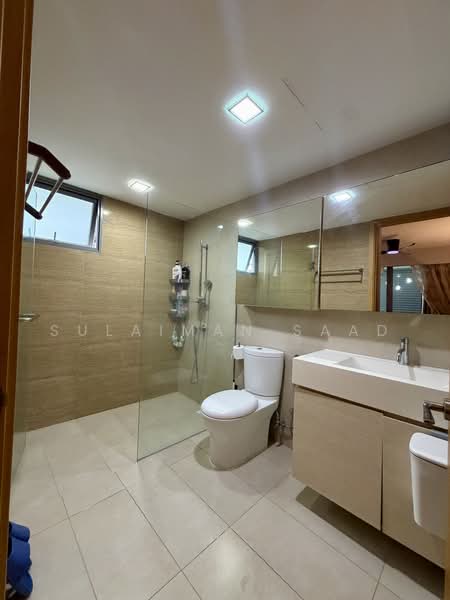 A Treasure Trove, 52 Punggol Walk, 3 Bedrooms, 1,206 sqft, Condominium For Sale, by Sulaiman Saad, 500231190 - Bathroom - PropertyGuru.com.sg