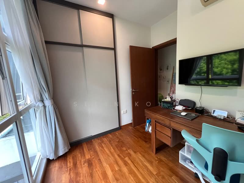 Parc Imperial, 253 Pasir Panjang Road, 3 Bedrooms, 904 sqft, Condominium For Sale, by Selin Koh, 500231196 - Common Bedroom - PropertyGuru.com.sg