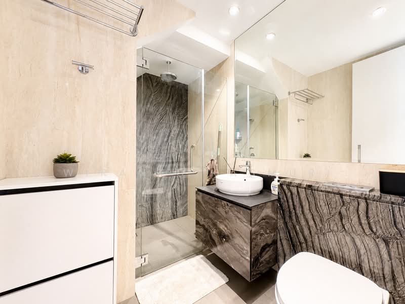 Stellar RV, 408 River Valley Road, 2 Bedrooms, 839 sqft, Condominium For Sale, by Wiranto Kasmuri, 500231204 - Bathroom - PropertyGuru.com.sg
