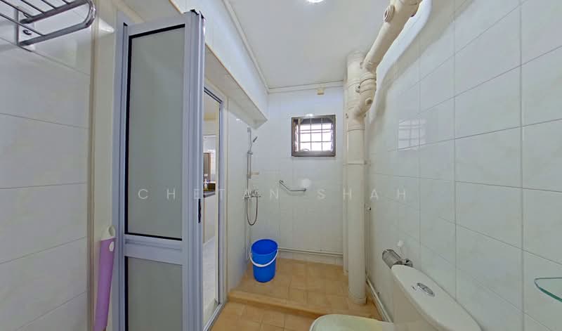 113 Rivervale Walk, 113 Rivervale Walk, 3 Bedrooms, 1,044 sqft, HDB Flat For Rent, by Chetan Shah, 500231206 - Bathroom - PropertyGuru.com.sg