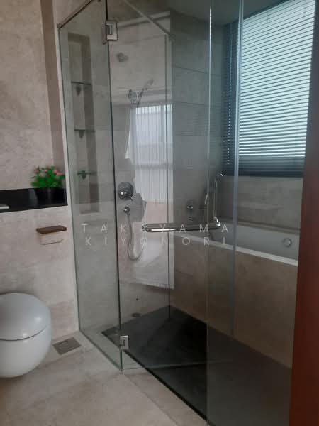 Toh Crescent Downtown East, Toh Crescent, 5 Bedrooms, 5,390 sqft, Semi-Detached House For Rent, by Takayama Kiyonori, 500231209 - Bathroom - PropertyGuru.com.sg