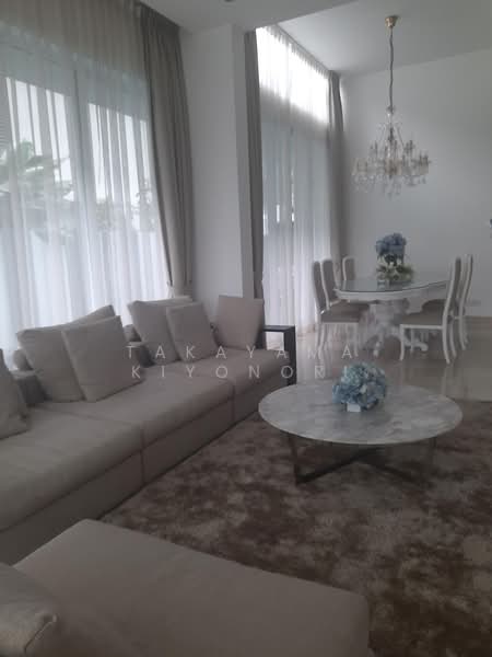 Toh Crescent Downtown East, Toh Crescent, 5 Bedrooms, 5,390 sqft, Semi-Detached House For Rent, by Takayama Kiyonori, 500231209 - Living Room - PropertyGuru.com.sg