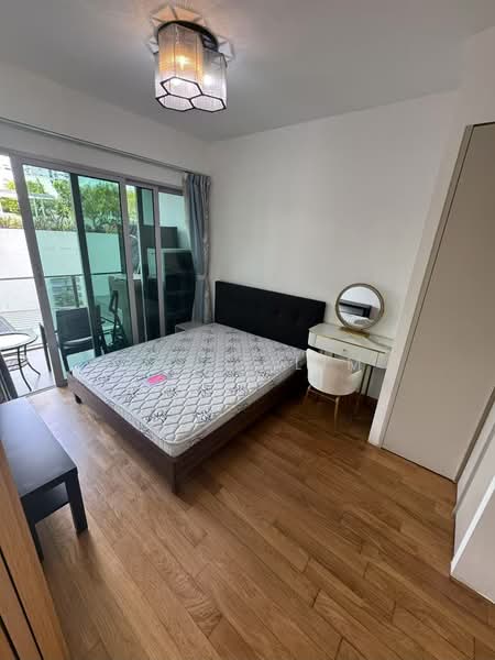 Eight Riversuites, 2 Whampoa East, 2 Bedrooms, 700 sqft, Condominium For Sale, by Chris Lim, 500231212 - Bedroom - PropertyGuru.com.sg