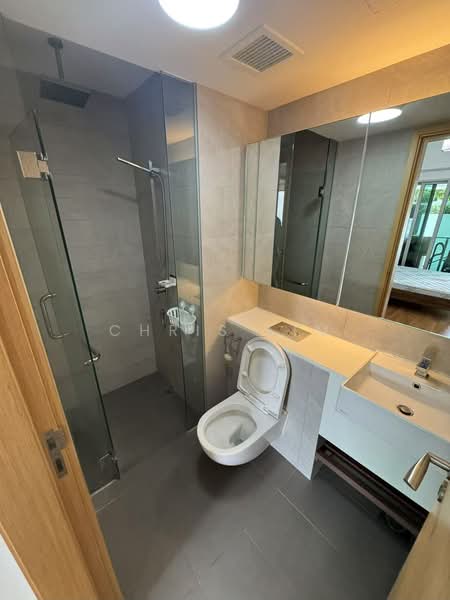 Eight Riversuites, 2 Whampoa East, 2 Bedrooms, 700 sqft, Condominium For Sale, by Chris Lim, 500231212 - Bathroom - PropertyGuru.com.sg